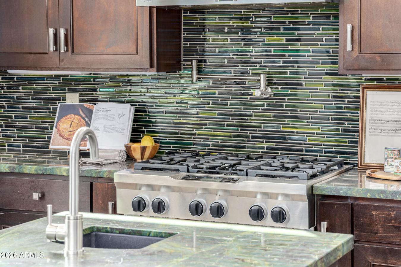 Phoenix, Maricopa, 85020, United States, 4 Bedrooms Bedrooms, ,3 BathroomsBathrooms,Residential,For Sale,2014890