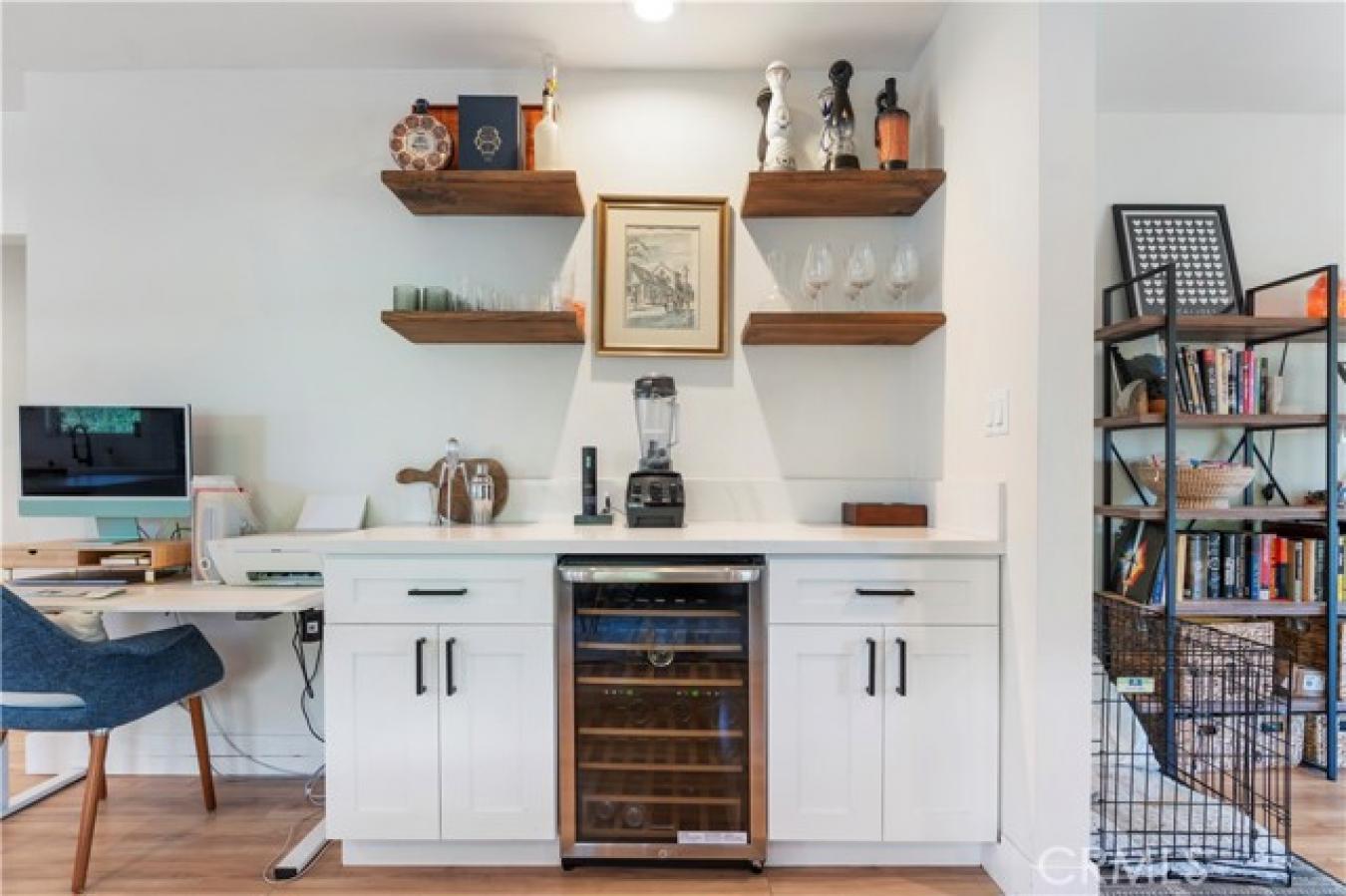 Los Angeles, Los Angeles, 90045, United States, ,Residential,For Sale,2015182