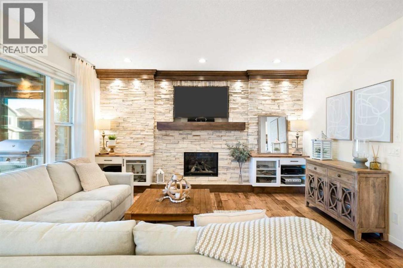 Calgary, AB, T3M0Z6, Canada, 4 Bedrooms Bedrooms, ,3 BathroomsBathrooms,Residential,For Sale,2015178