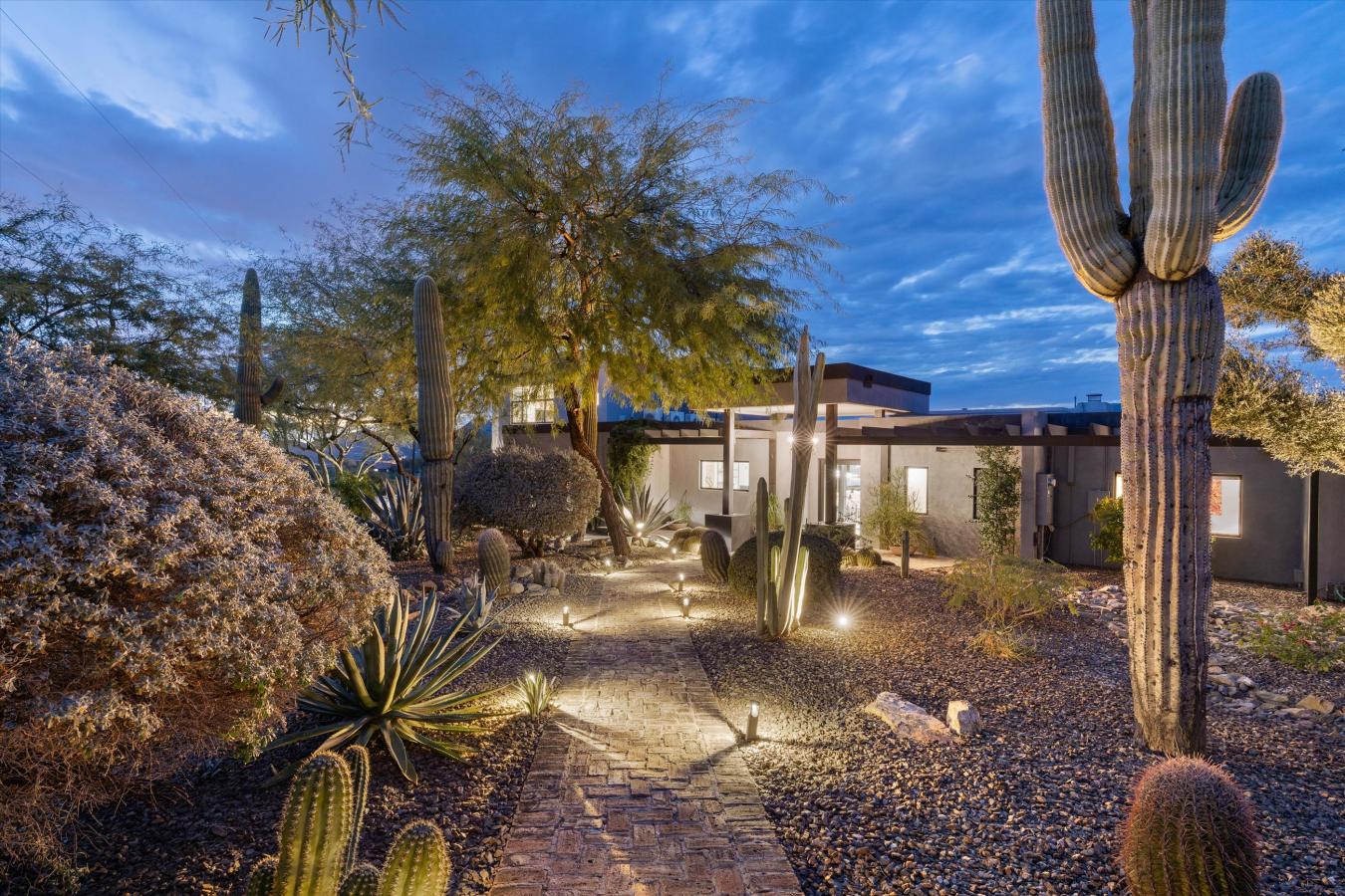 Cave Creek, Maricopa, 85331, United States, 4 Bedrooms Bedrooms, ,6 BathroomsBathrooms,Residential,For Sale,2014877