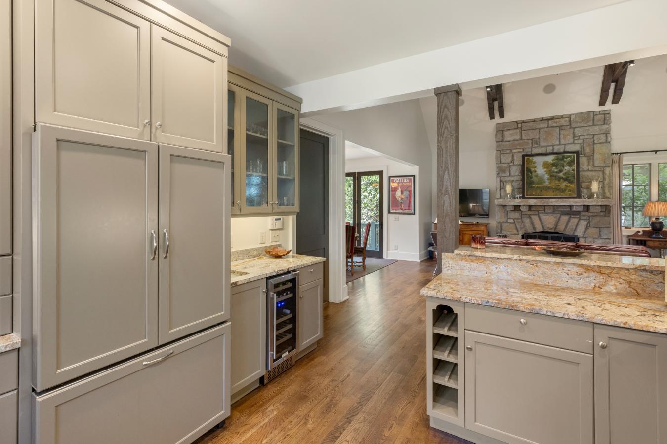 Highlands, Macon, 28734, United States, 4 Bedrooms Bedrooms, ,4 BathroomsBathrooms,Residential,For Sale,2014876