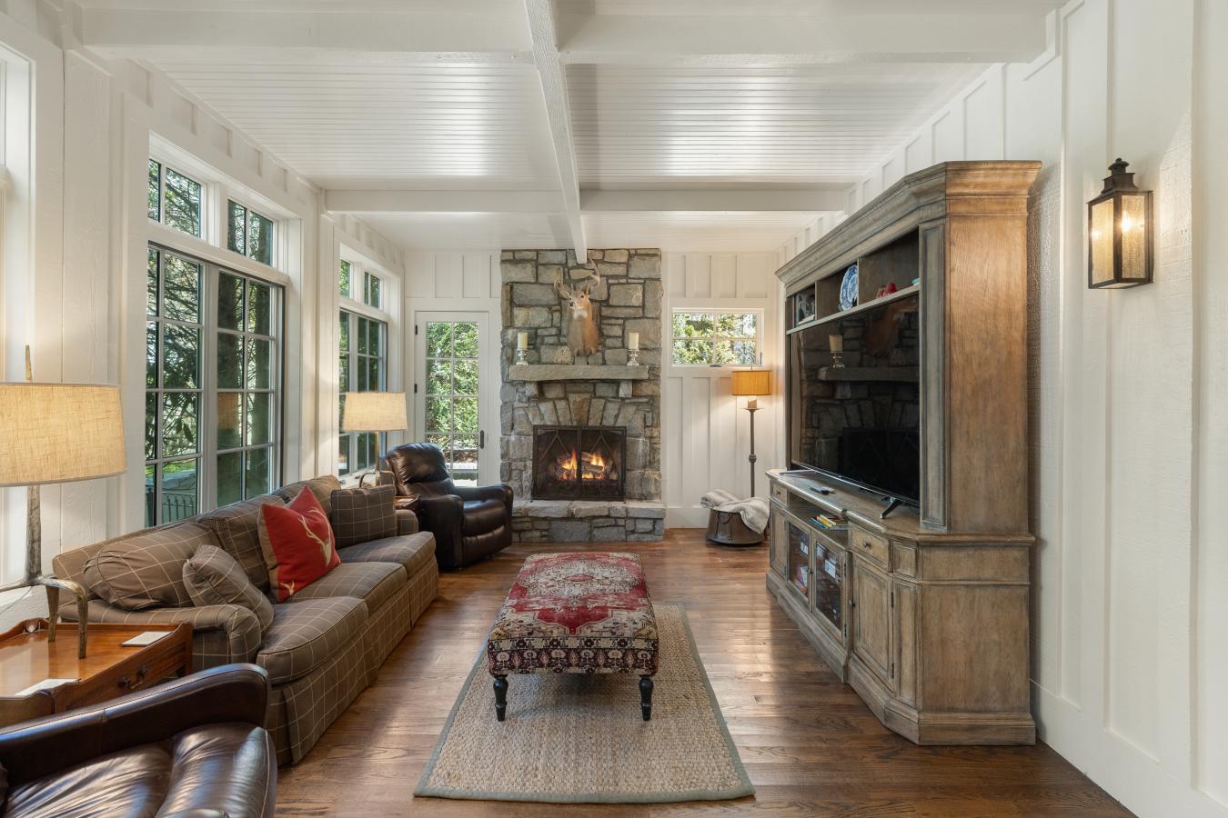 Highlands, Macon, 28734, United States, 4 Bedrooms Bedrooms, ,4 BathroomsBathrooms,Residential,For Sale,2014876