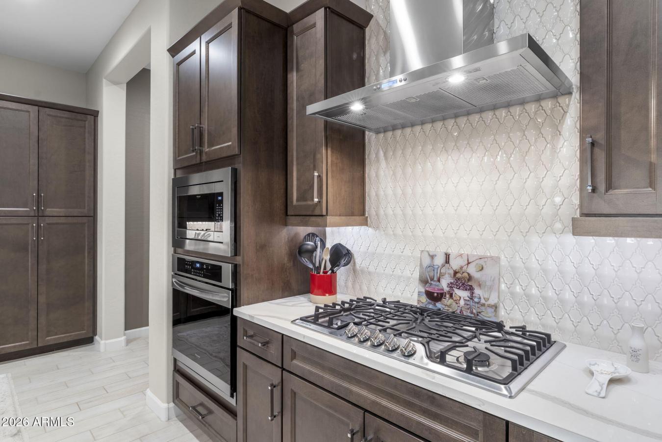 Phoenix, Maricopa, 85054, United States, 3 Bedrooms Bedrooms, ,3 BathroomsBathrooms,Residential,For Sale,2015166