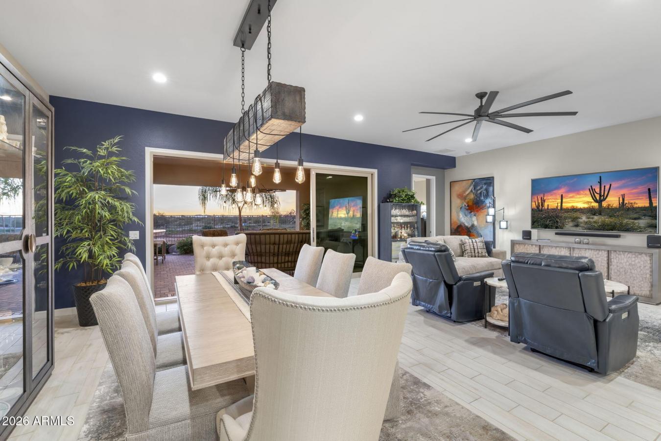 Phoenix, Maricopa, 85054, United States, 3 Bedrooms Bedrooms, ,3 BathroomsBathrooms,Residential,For Sale,2015166