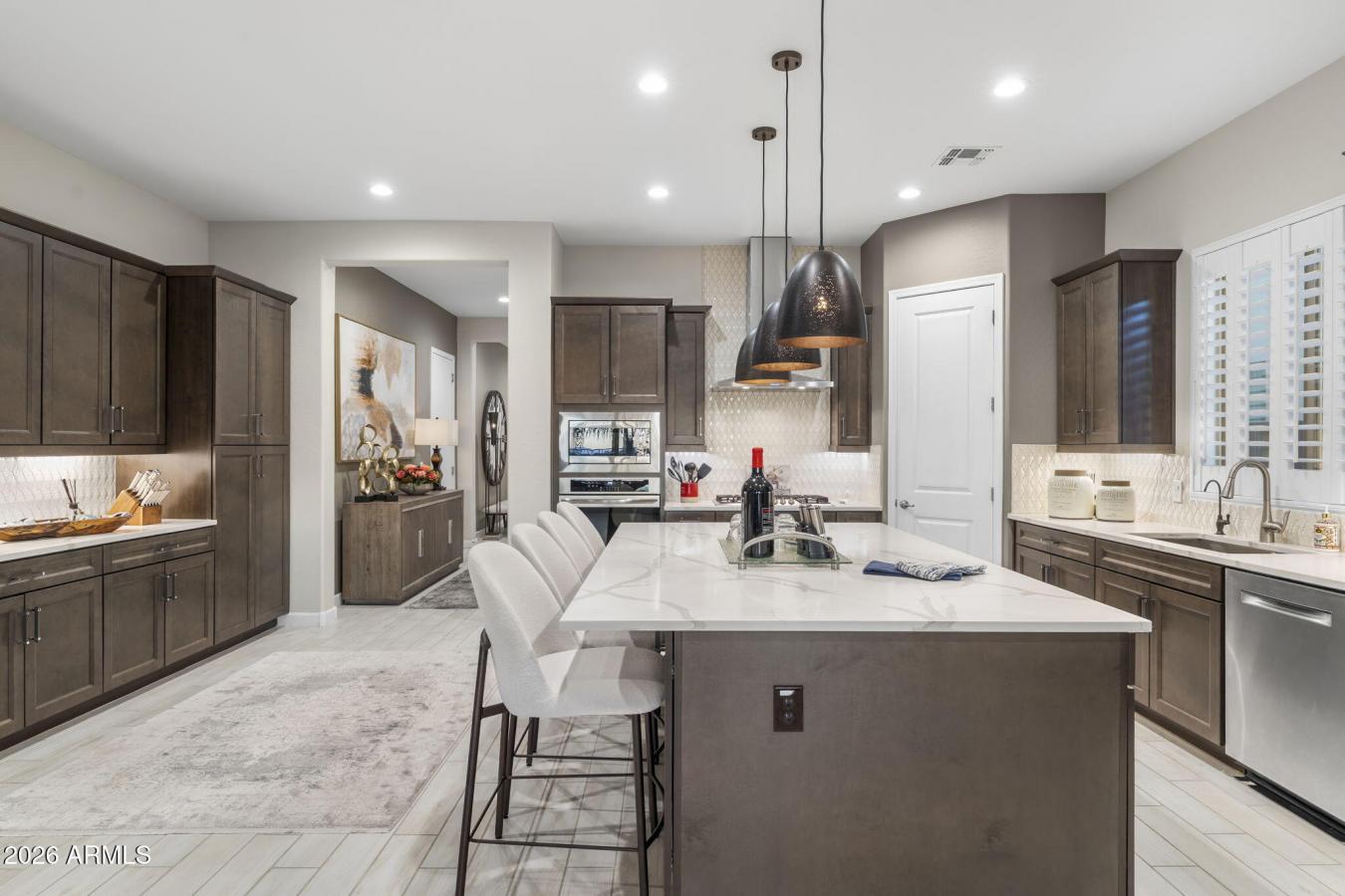 Phoenix, Maricopa, 85054, United States, 3 Bedrooms Bedrooms, ,3 BathroomsBathrooms,Residential,For Sale,2015166