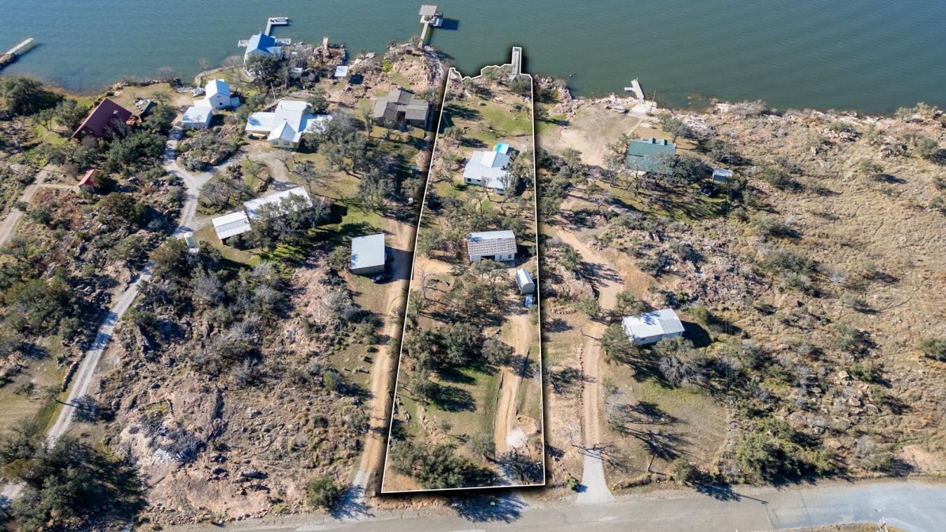 Burnet, Burnet, 78611, United States, 2 Bedrooms Bedrooms, ,1 BathroomBathrooms,Residential,For Sale,2015165