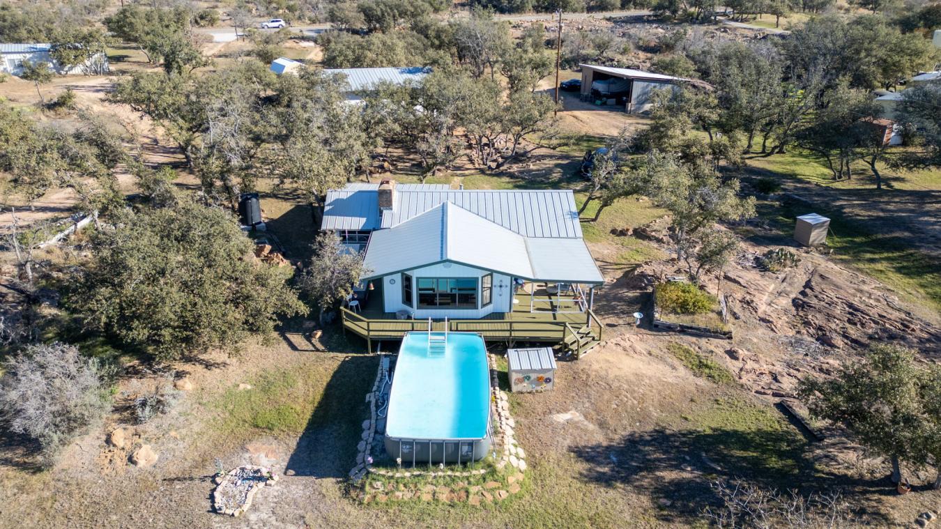 Burnet, Burnet, 78611, United States, 2 Bedrooms Bedrooms, ,1 BathroomBathrooms,Residential,For Sale,2015165