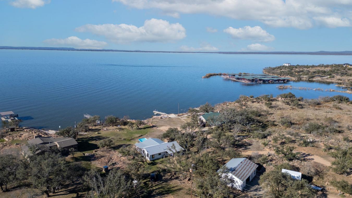 Burnet, Burnet, 78611, United States, 2 Bedrooms Bedrooms, ,1 BathroomBathrooms,Residential,For Sale,2015165