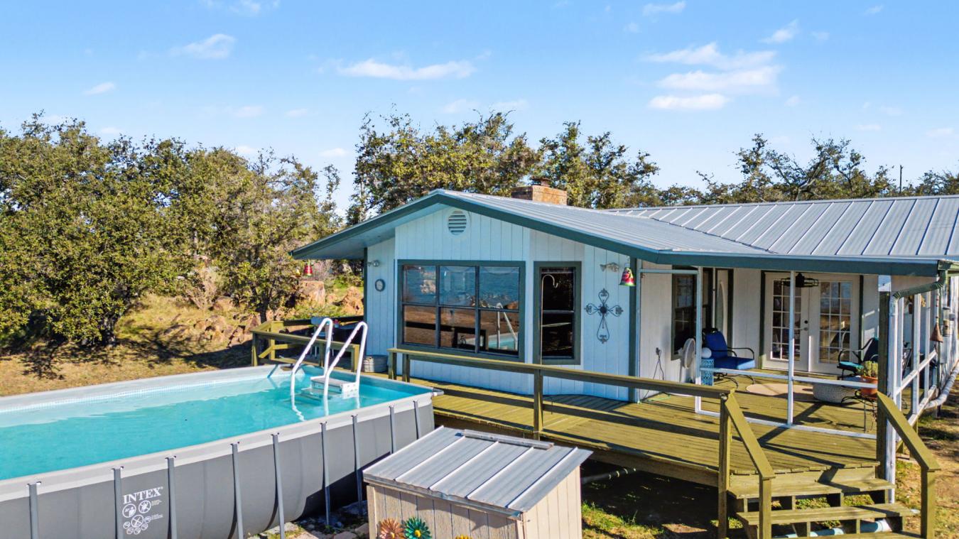 Burnet, Burnet, 78611, United States, 2 Bedrooms Bedrooms, ,1 BathroomBathrooms,Residential,For Sale,2015165