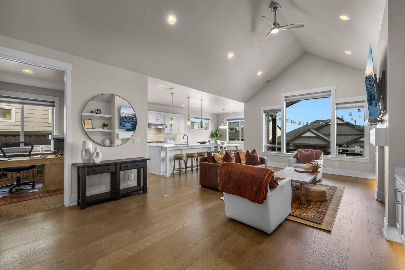 Bend, Deschutes, 97703, United States, 3 Bedrooms Bedrooms, ,2 BathroomsBathrooms,Residential,For Sale,2015391