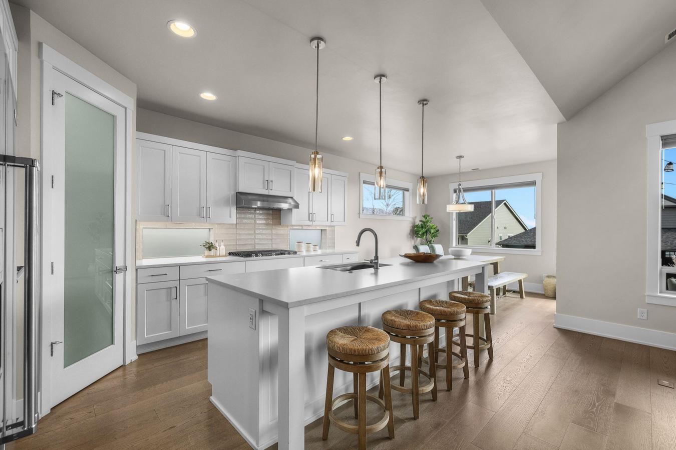 Bend, Deschutes, 97703, United States, 3 Bedrooms Bedrooms, ,2 BathroomsBathrooms,Residential,For Sale,2015391