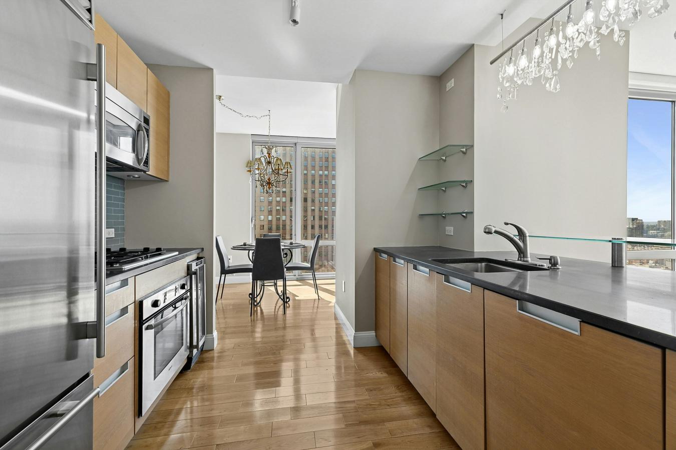 New York, New York, 10019, United States, 2 Bedrooms Bedrooms, ,2 BathroomsBathrooms,Residential,For Sale,2015146