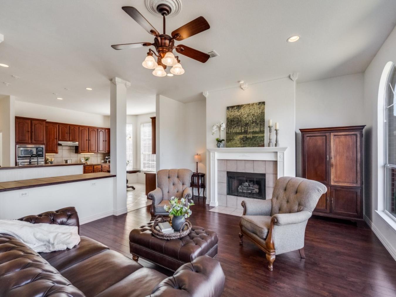 Plano, Collin, 75025, United States, 4 Bedrooms Bedrooms, ,3 BathroomsBathrooms,Residential,For Sale,2015133