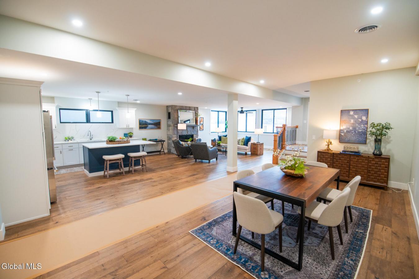 Lake George, Warren, 12845, United States, 3 Bedrooms Bedrooms, ,3 BathroomsBathrooms,Residential,For Sale,2015132