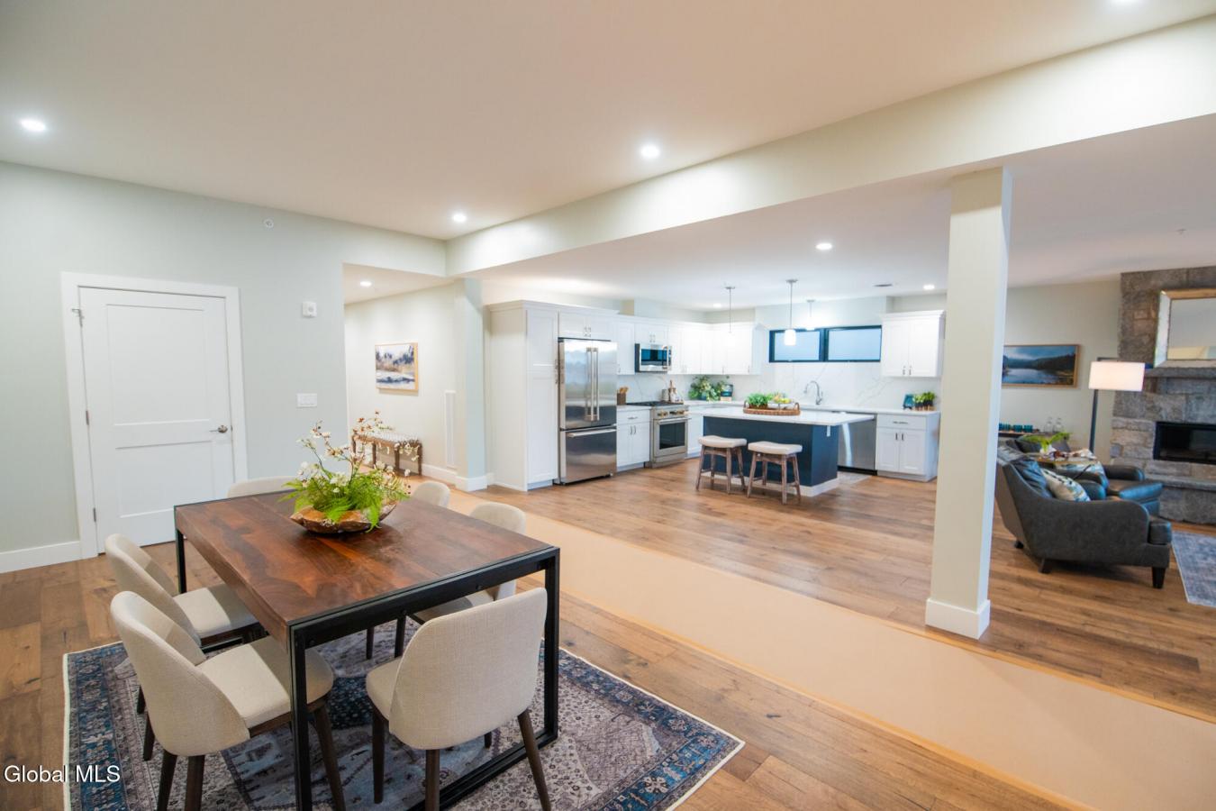 Lake George, Warren, 12845, United States, 3 Bedrooms Bedrooms, ,3 BathroomsBathrooms,Residential,For Sale,2015132