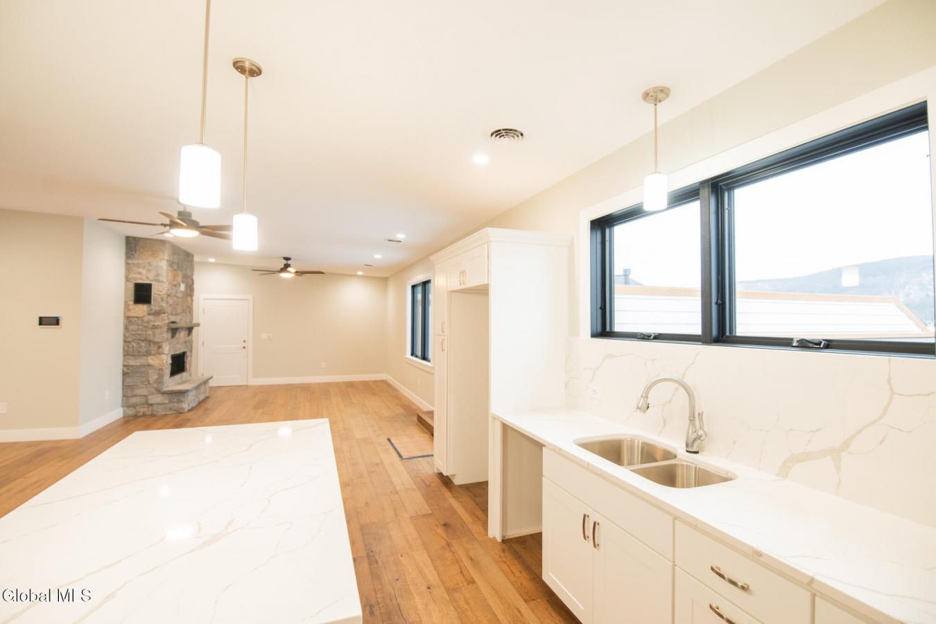 Lake George, Warren, 12845, United States, 3 Bedrooms Bedrooms, ,3 BathroomsBathrooms,Residential,For Sale,2015130