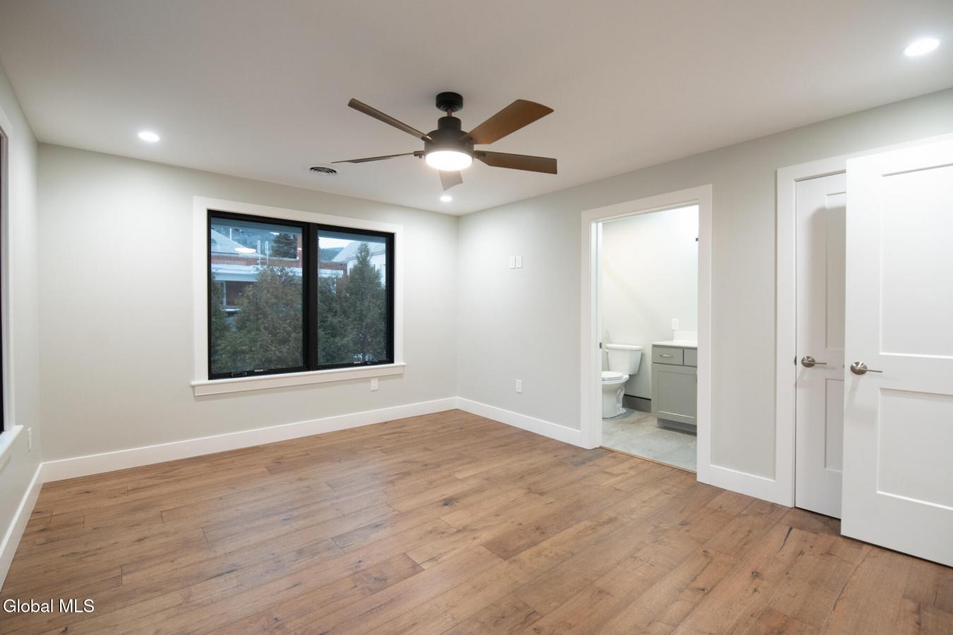 Lake George, Warren, 12845, United States, 3 Bedrooms Bedrooms, ,3 BathroomsBathrooms,Residential,For Sale,2015130