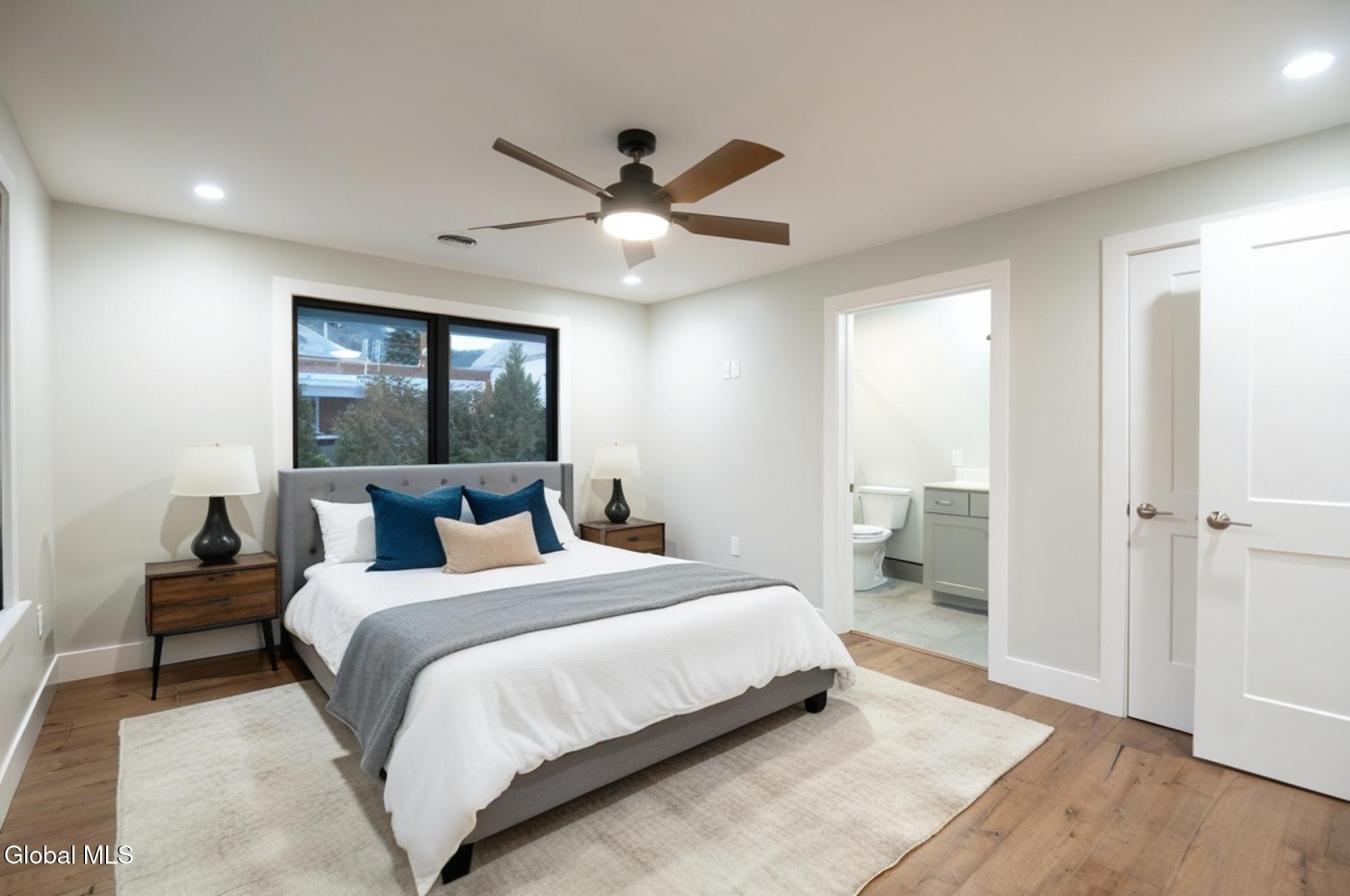 Lake George, Warren, 12845, United States, 3 Bedrooms Bedrooms, ,3 BathroomsBathrooms,Residential,For Sale,2015130