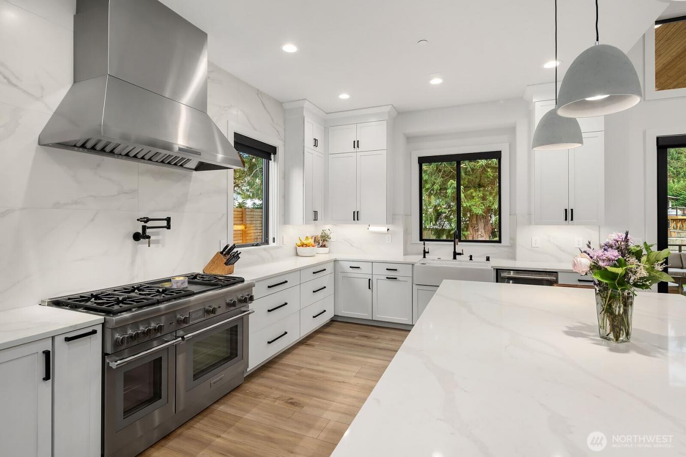 Woodinville, King, 98072, United States, 4 Bedrooms Bedrooms, ,4 BathroomsBathrooms,Residential,For Sale,2015388