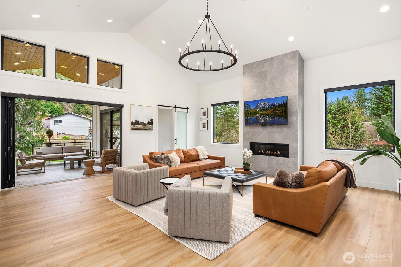 Woodinville, King, 98072, United States, 4 Bedrooms Bedrooms, ,4 BathroomsBathrooms,Residential,For Sale,2015388