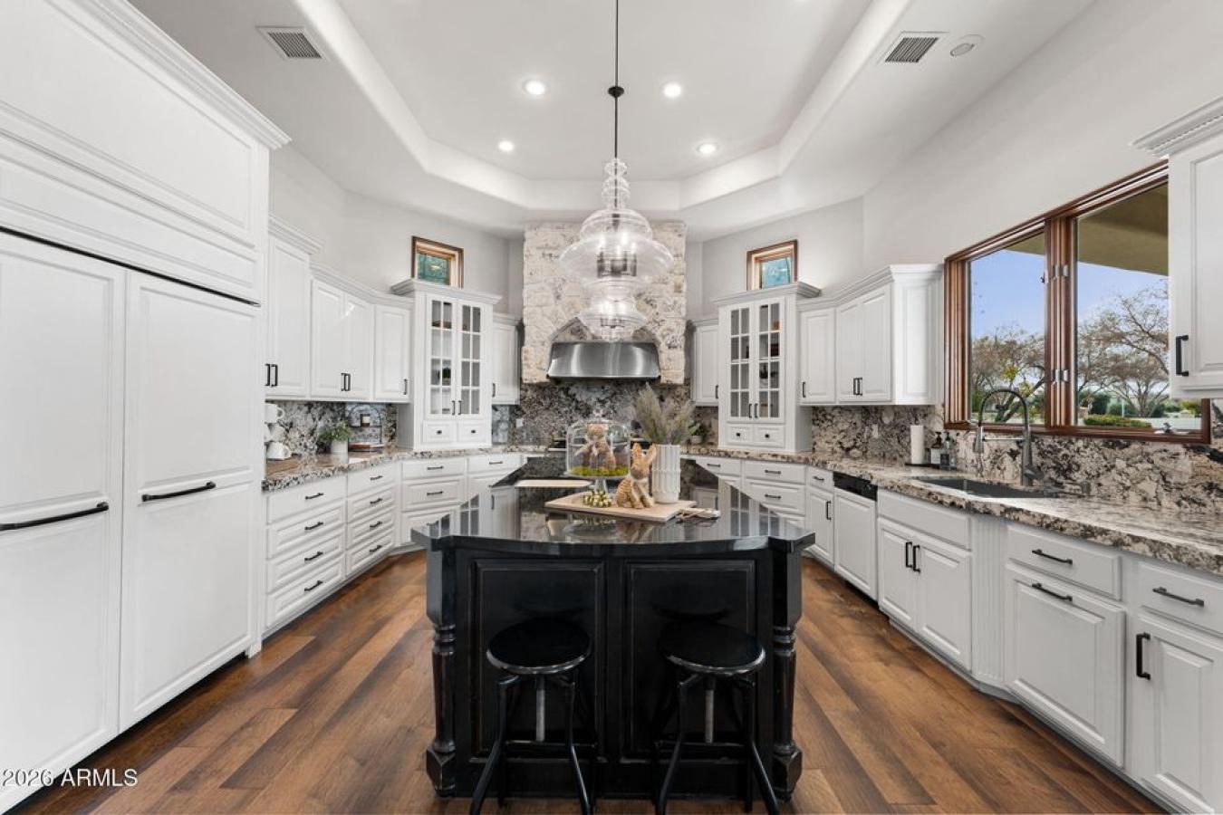 Chandler, Maricopa, 85249, United States, 5 Bedrooms Bedrooms, ,6 BathroomsBathrooms,Residential,For Sale,2015387