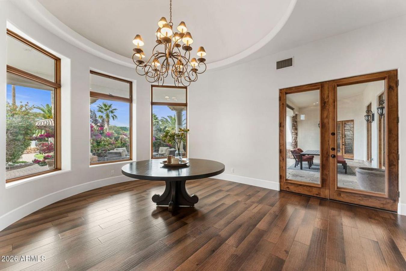 Chandler, Maricopa, 85249, United States, 5 Bedrooms Bedrooms, ,6 BathroomsBathrooms,Residential,For Sale,2015387