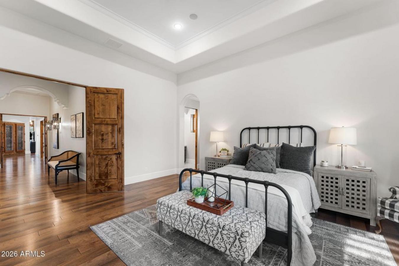 Chandler, Maricopa, 85249, United States, 5 Bedrooms Bedrooms, ,6 BathroomsBathrooms,Residential,For Sale,2015387