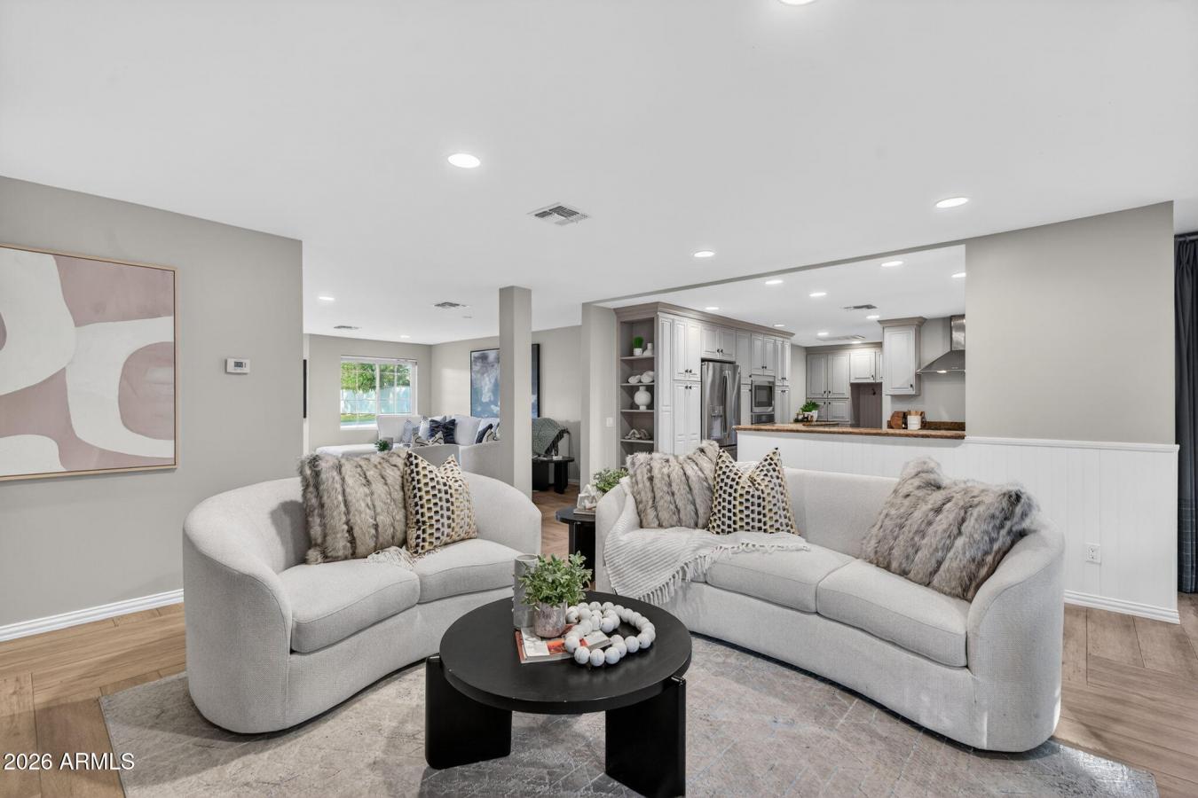 Phoenix, Maricopa, 85018, United States, 4 Bedrooms Bedrooms, ,3 BathroomsBathrooms,Residential,For Sale,2015385