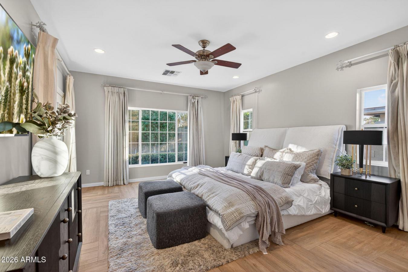 Phoenix, Maricopa, 85018, United States, 4 Bedrooms Bedrooms, ,3 BathroomsBathrooms,Residential,For Sale,2015385