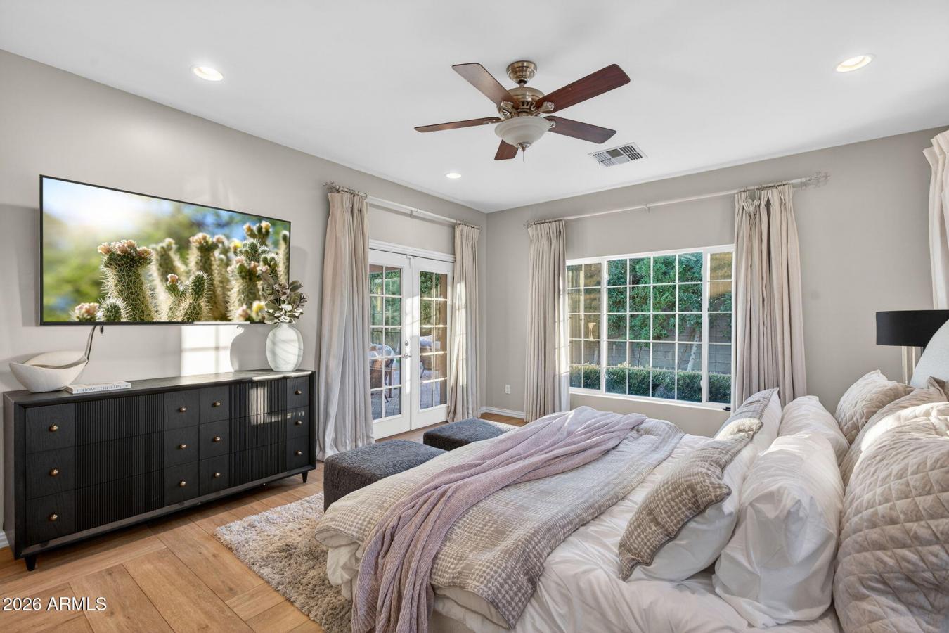 Phoenix, Maricopa, 85018, United States, 4 Bedrooms Bedrooms, ,3 BathroomsBathrooms,Residential,For Sale,2015385