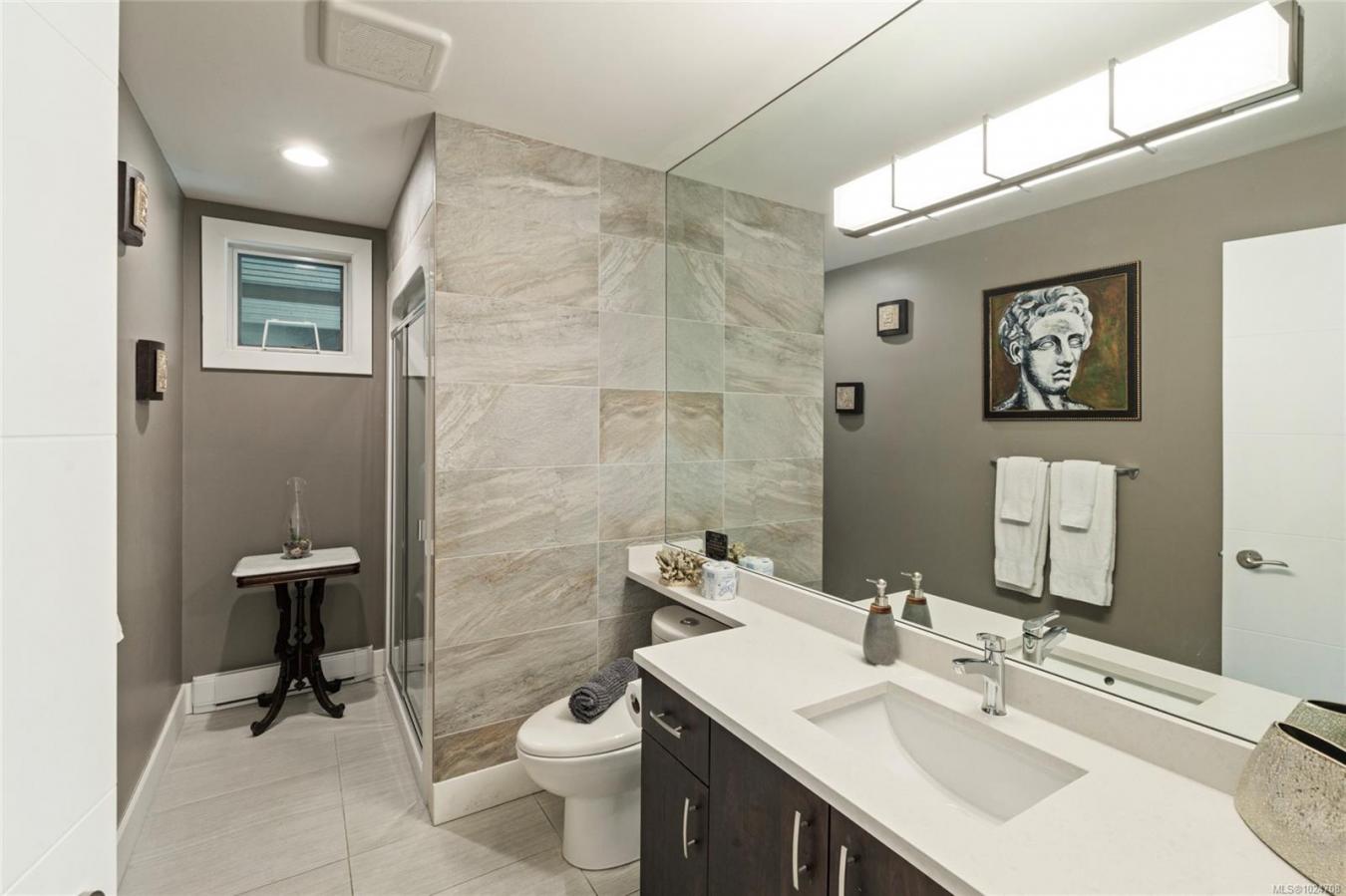 Saanich, Capital Regional District, V8N 3Y7, Canada, 8 Bedrooms Bedrooms, ,7 BathroomsBathrooms,Residential,For Sale,2015386