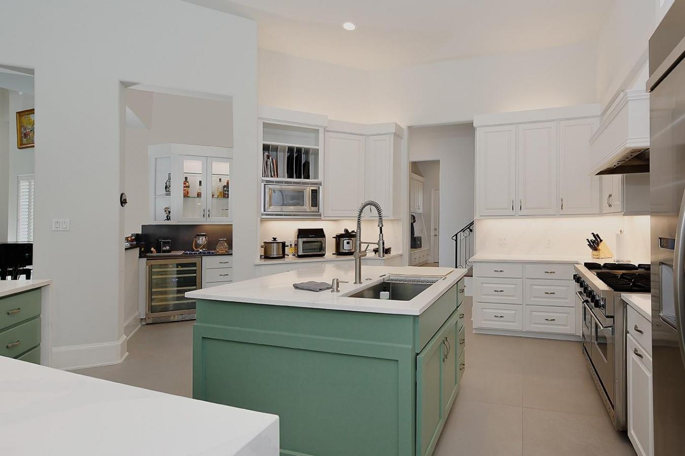 The Woodlands, Montgomery, 77382, United States, ,Residential,For Sale,2015381