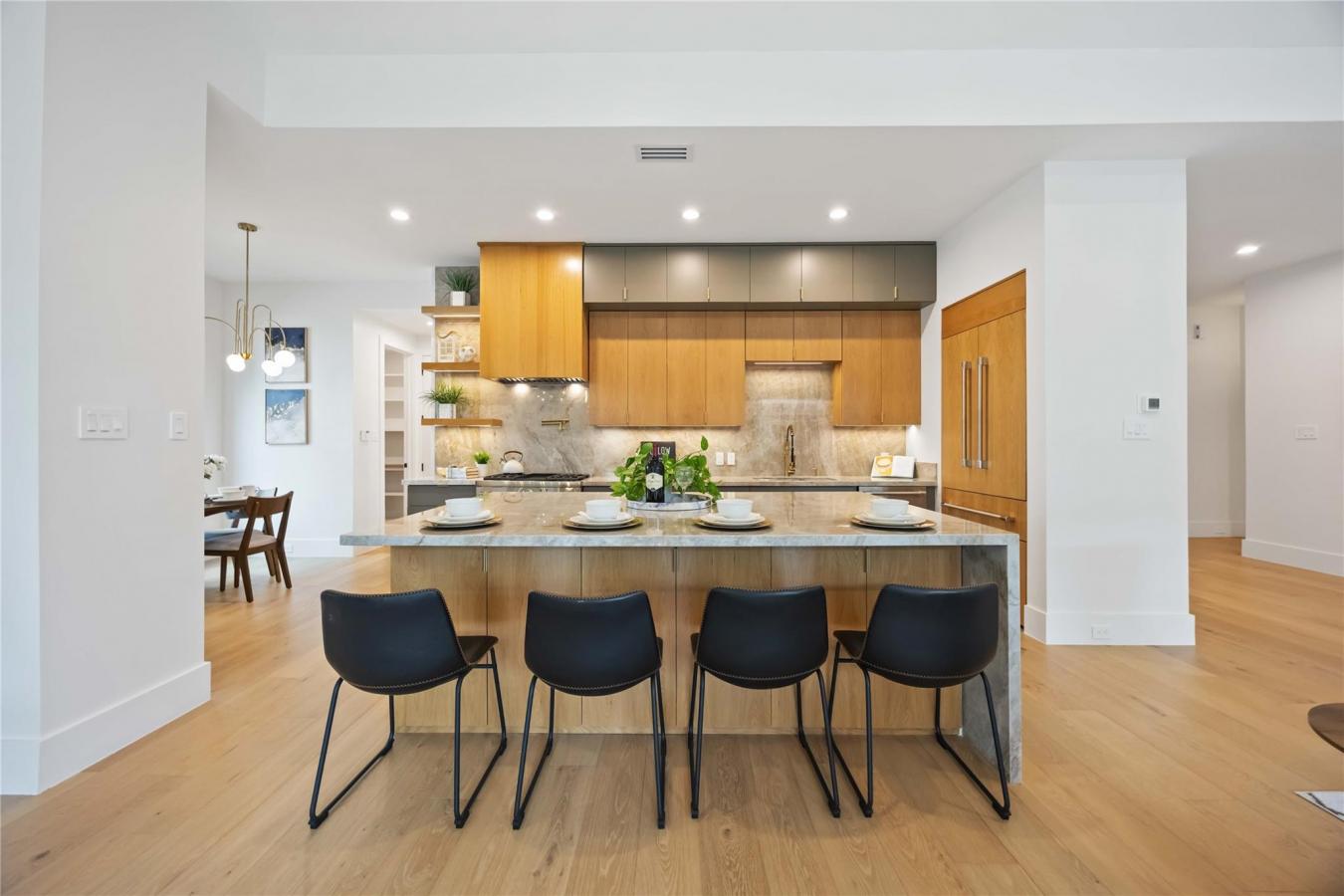 Houston, Harris, 77018, United States, ,Residential,For Sale,2015374