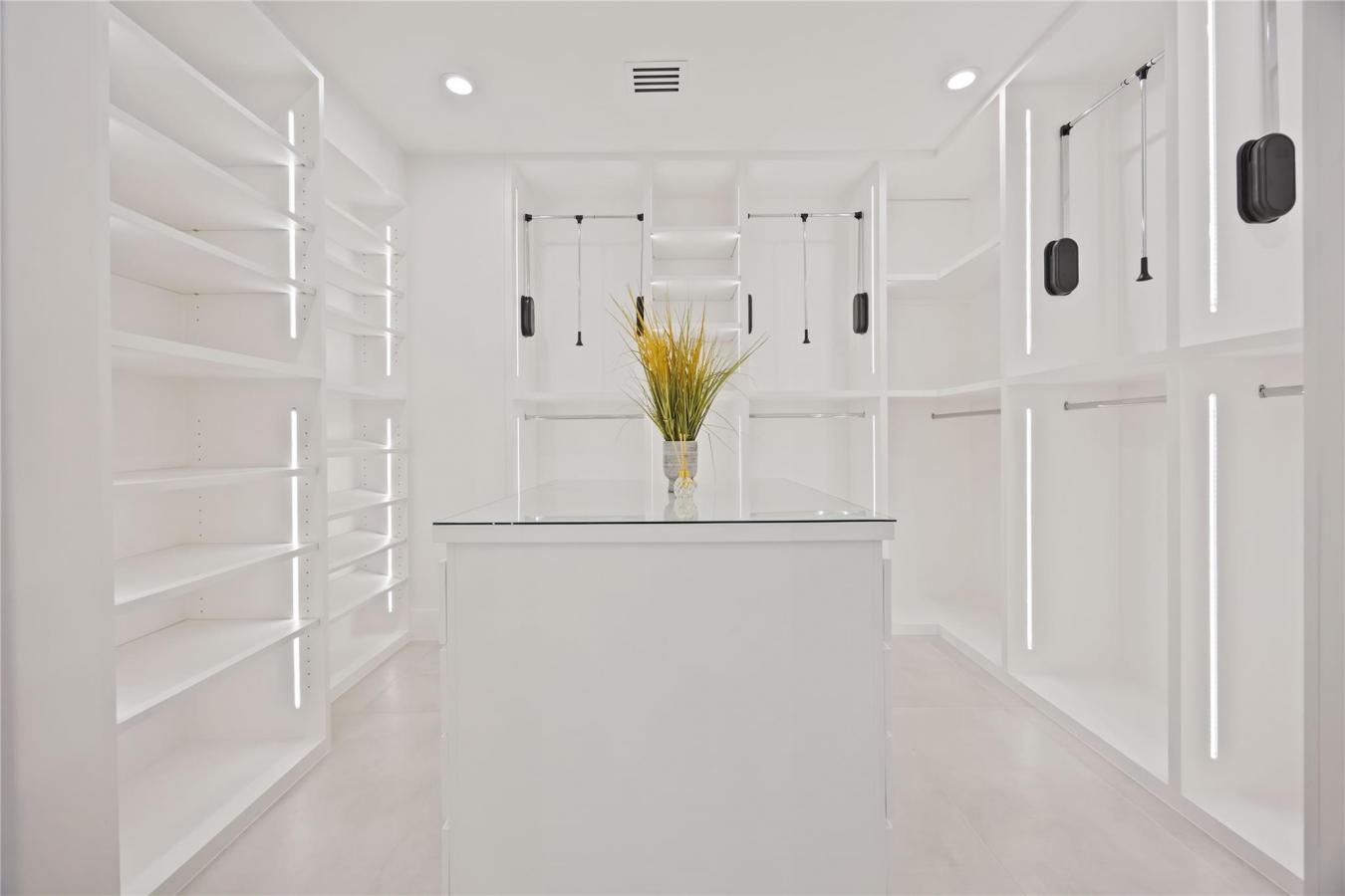 Houston, Harris, 77018, United States, ,Residential,For Sale,2015374