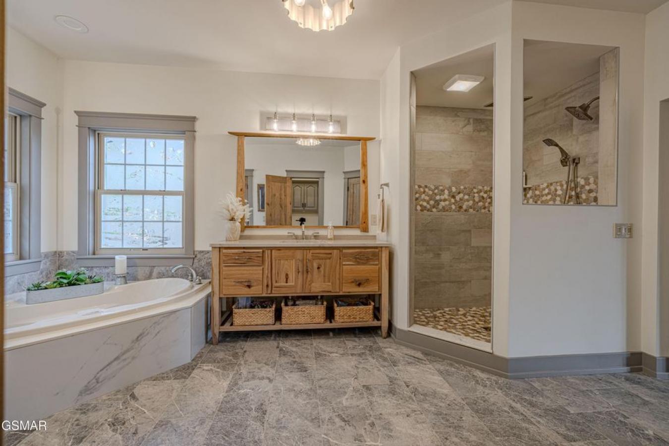 Sevierville, Sevier, 37862, United States, 3 Bedrooms Bedrooms, ,3 BathroomsBathrooms,Residential,For Sale,2015755