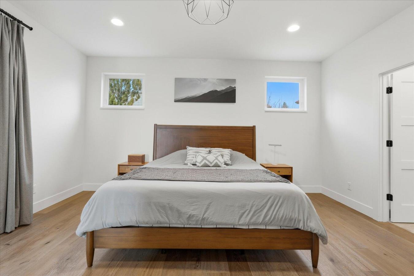 Bend, Deschutes, 97703, United States, 3 Bedrooms Bedrooms, ,2 BathroomsBathrooms,Residential,For Sale,2015373