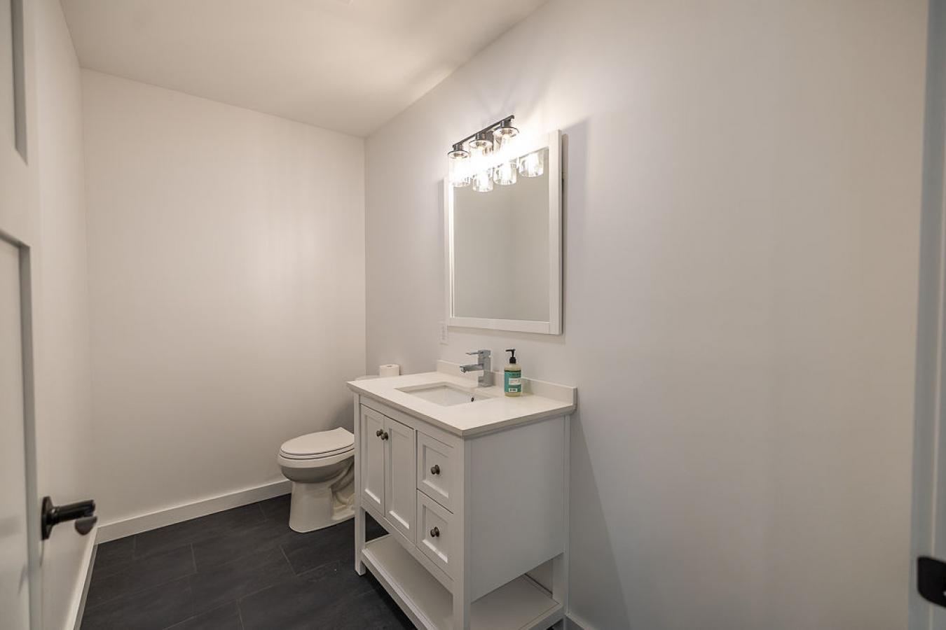 Turner, Maine, 04282, United States, 3 Bedrooms Bedrooms, ,2 BathroomsBathrooms,Residential,For Sale,2015368