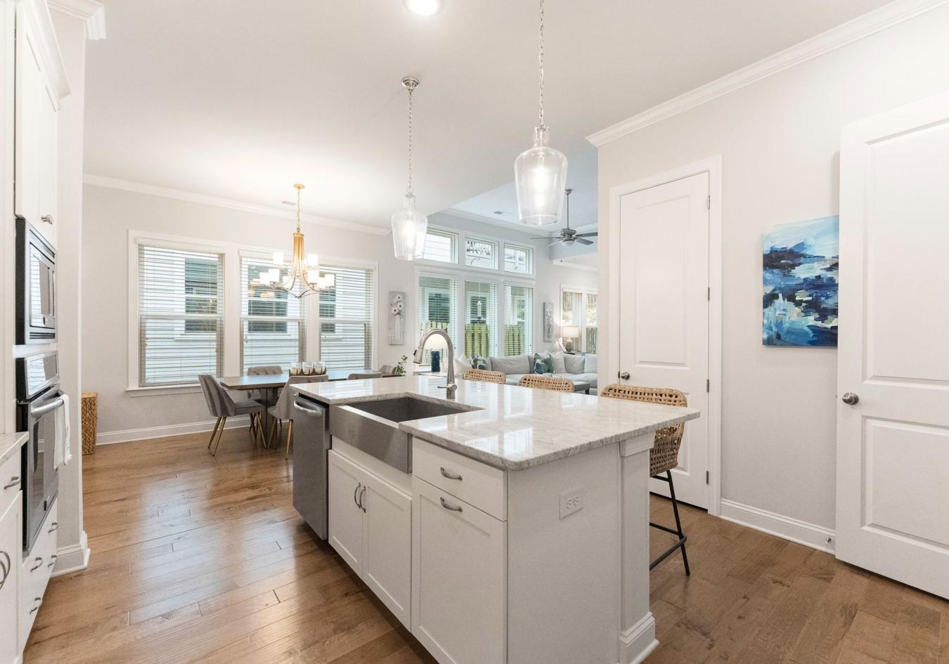 Charlotte, Mecklenburg, 28209, United States, 4 Bedrooms Bedrooms, ,3 BathroomsBathrooms,Residential,For Sale,2015367