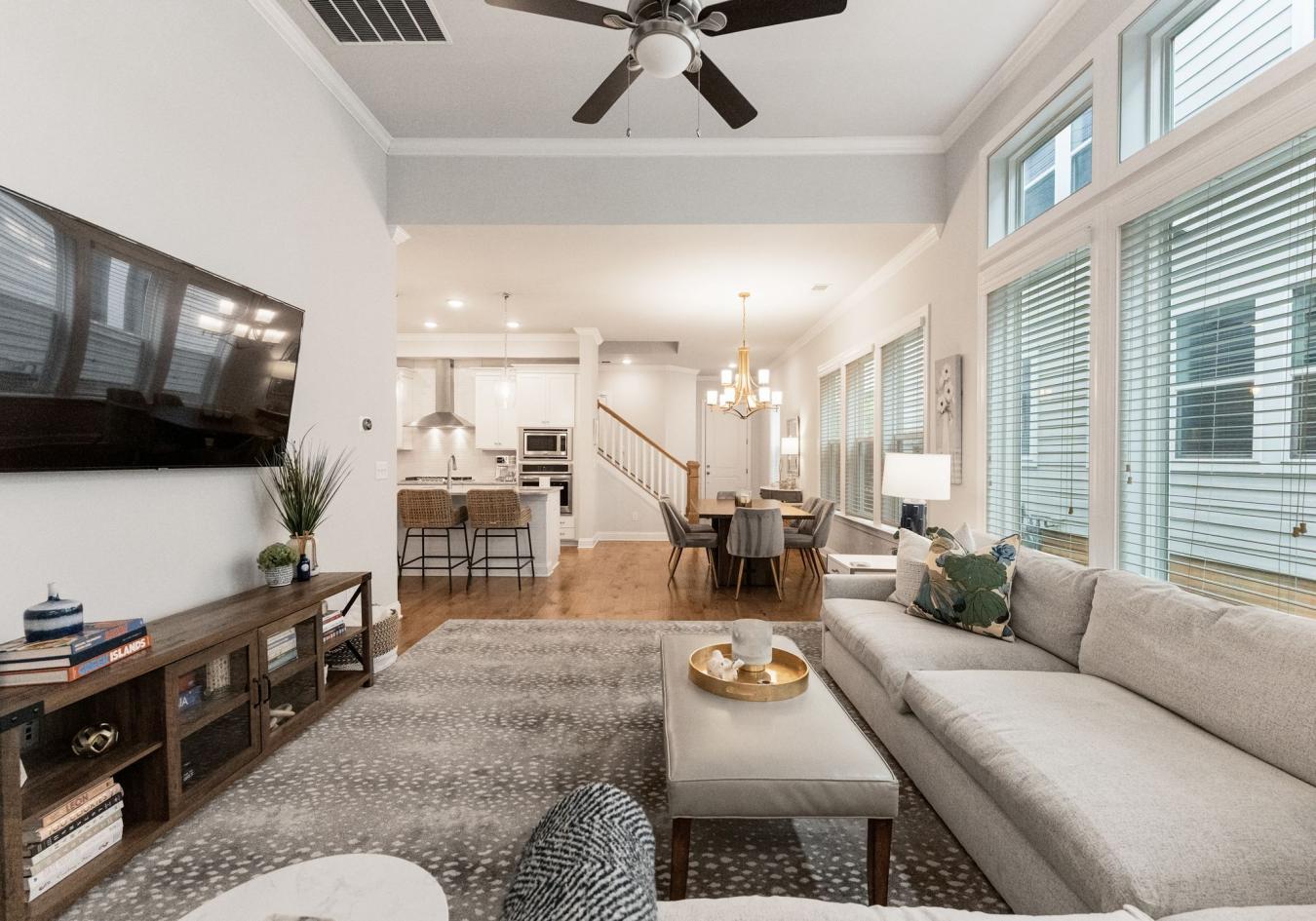 Charlotte, Mecklenburg, 28209, United States, 4 Bedrooms Bedrooms, ,3 BathroomsBathrooms,Residential,For Sale,2015367