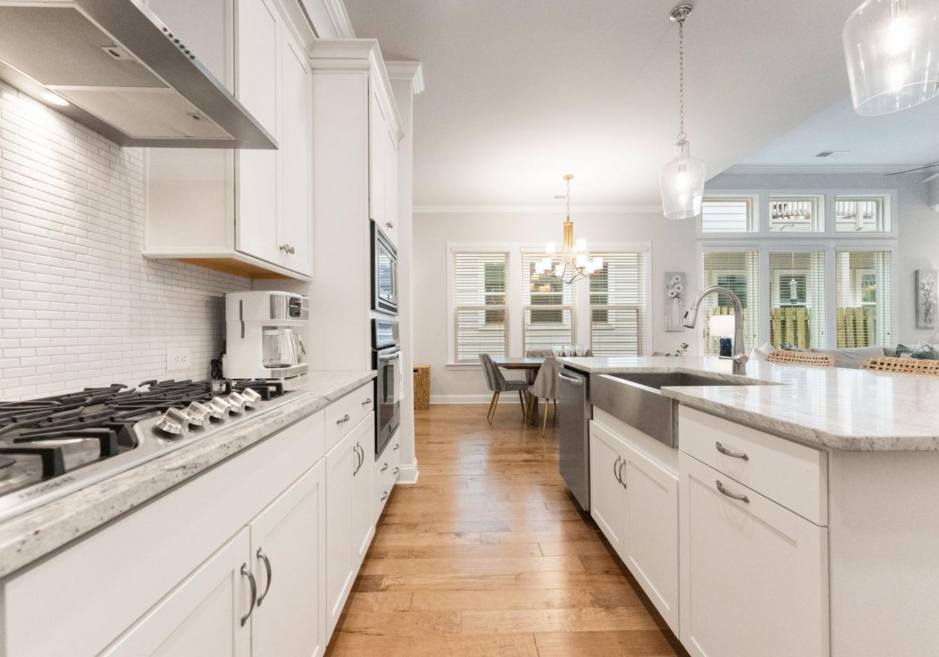 Charlotte, Mecklenburg, 28209, United States, 4 Bedrooms Bedrooms, ,3 BathroomsBathrooms,Residential,For Sale,2015367