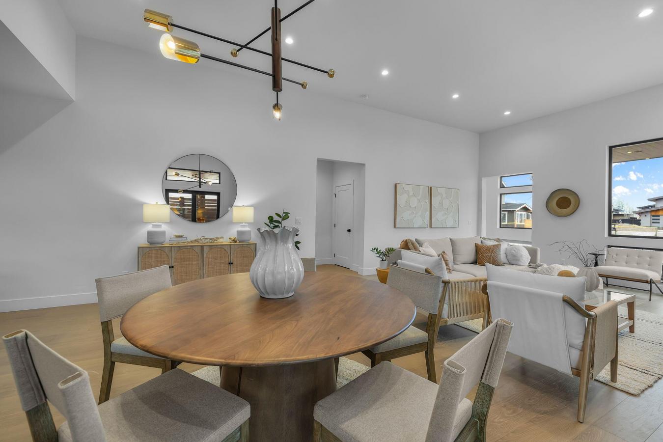 Bend, Deschutes, 97703, United States, 3 Bedrooms Bedrooms, ,2 BathroomsBathrooms,Residential,For Sale,2015364