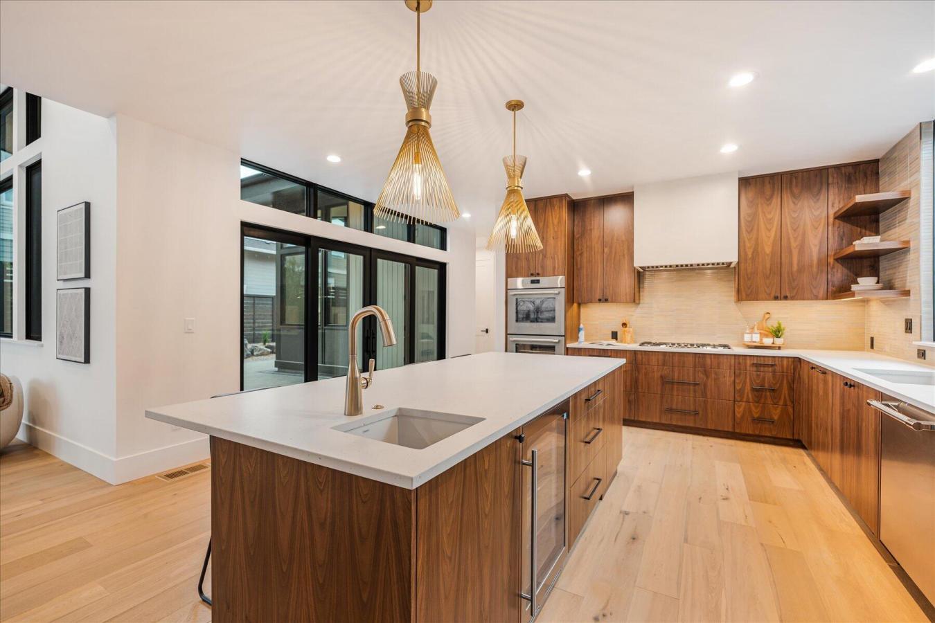 Bend, Deschutes, 97703, United States, 4 Bedrooms Bedrooms, ,4 BathroomsBathrooms,Residential,For Sale,2015362