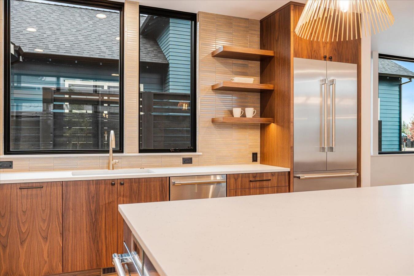 Bend, Deschutes, 97703, United States, 4 Bedrooms Bedrooms, ,4 BathroomsBathrooms,Residential,For Sale,2015362