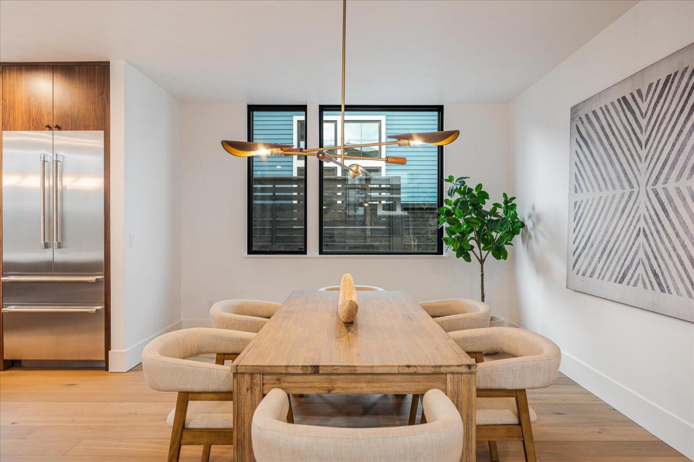 Bend, Deschutes, 97703, United States, 4 Bedrooms Bedrooms, ,4 BathroomsBathrooms,Residential,For Sale,2015362