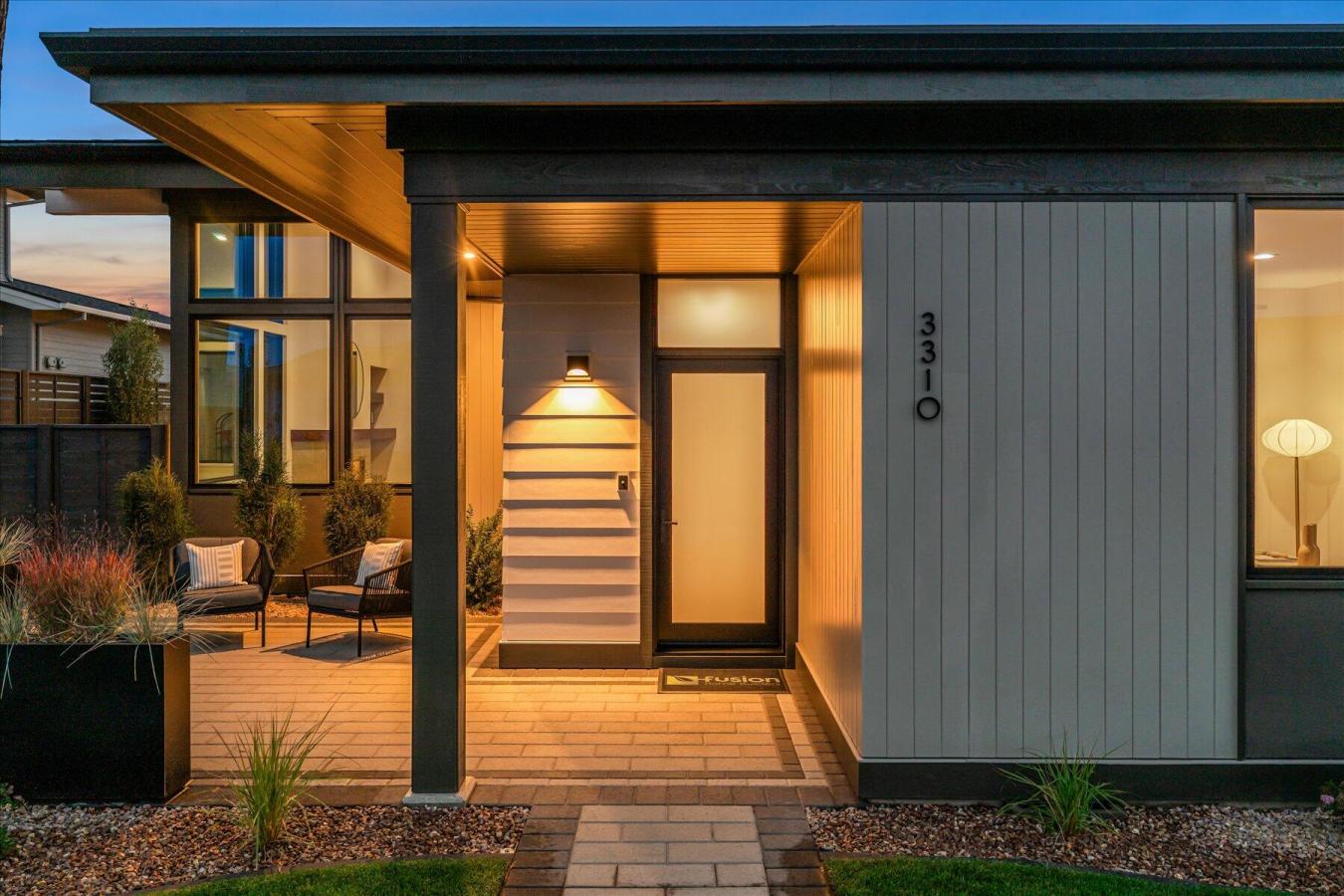 Bend, Deschutes, 97703, United States, 4 Bedrooms Bedrooms, ,4 BathroomsBathrooms,Residential,For Sale,2015362