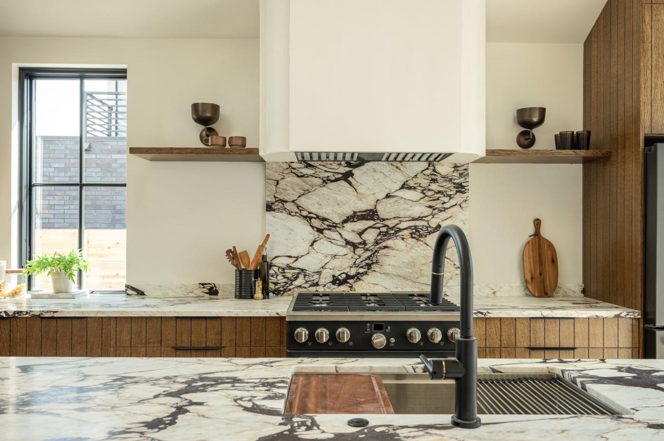 Austin, Travis, 78704, United States, 4 Bedrooms Bedrooms, ,3 BathroomsBathrooms,Residential,For Sale,2015746