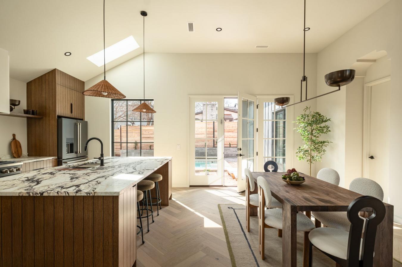 Austin, Travis, 78704, United States, 4 Bedrooms Bedrooms, ,3 BathroomsBathrooms,Residential,For Sale,2015746