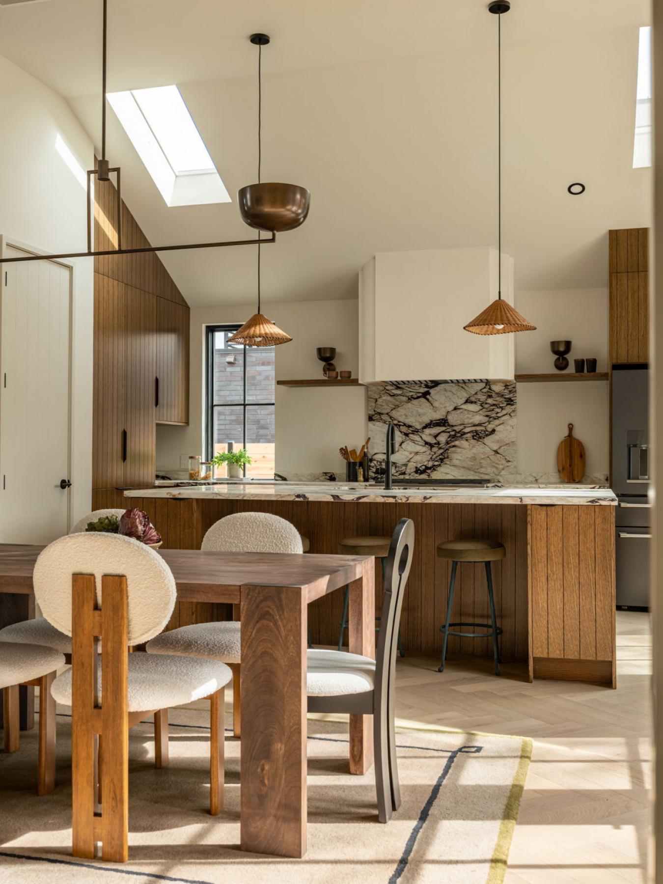 Austin, Travis, 78704, United States, 4 Bedrooms Bedrooms, ,3 BathroomsBathrooms,Residential,For Sale,2015746