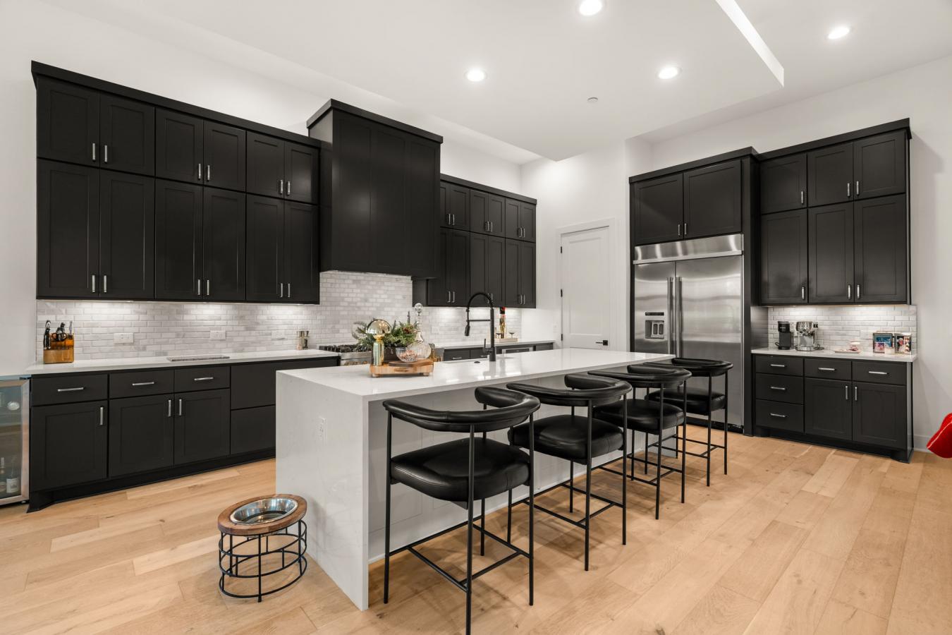 Austin, Travis, 78731, United States, 5 Bedrooms Bedrooms, ,4 BathroomsBathrooms,Residential,For Sale,2015743