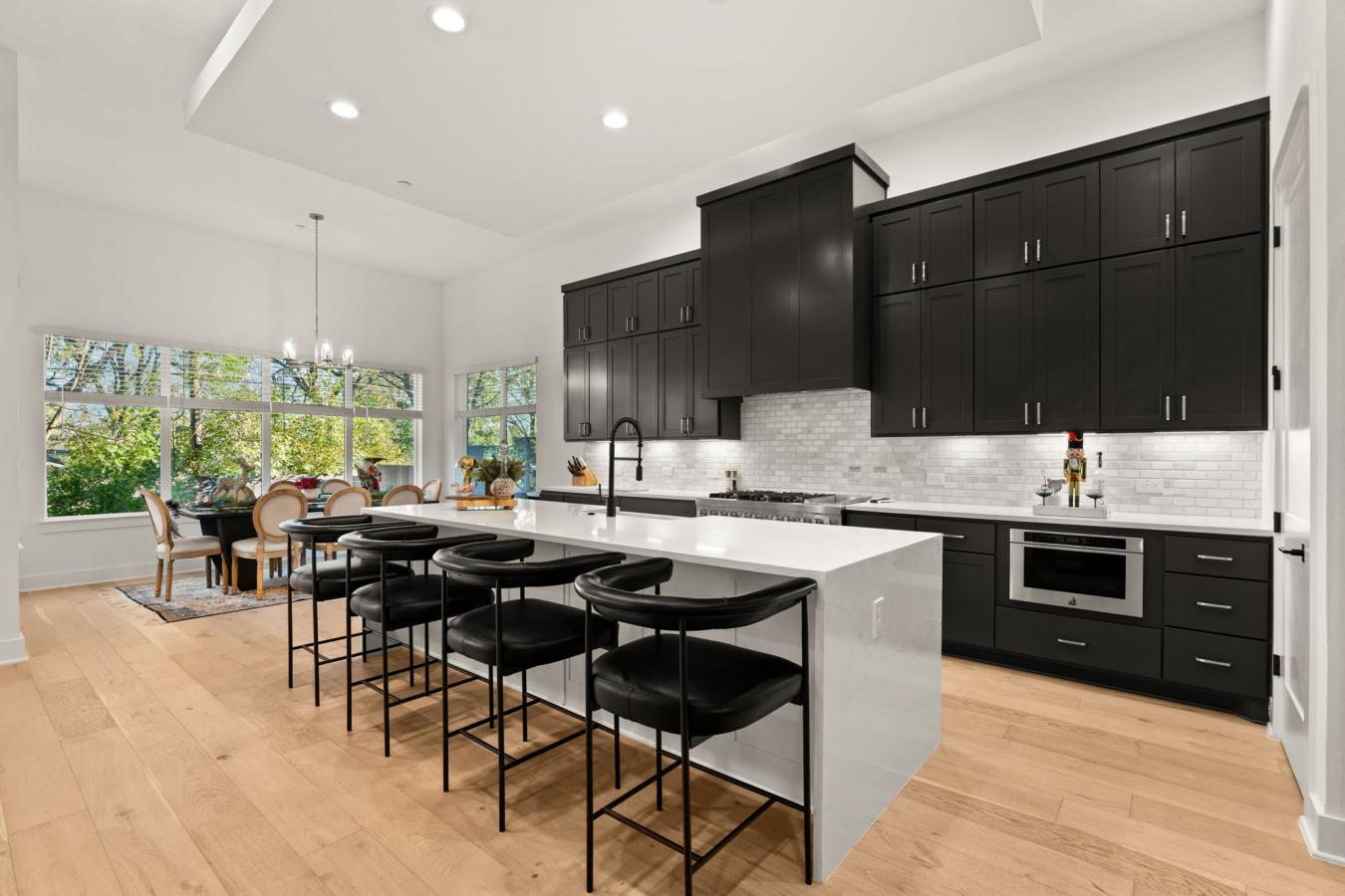 Austin, Travis, 78731, United States, 5 Bedrooms Bedrooms, ,4 BathroomsBathrooms,Residential,For Sale,2015743